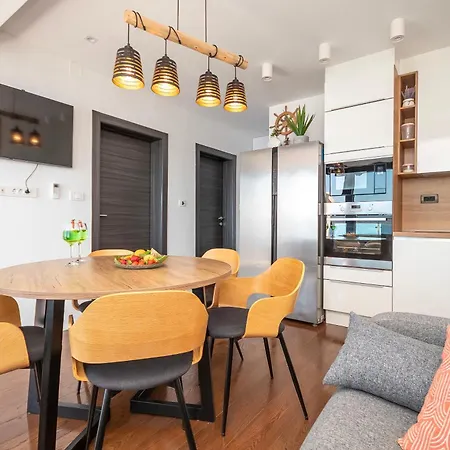 Perfect View Apartment *